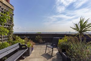 communal roof terrace- click for photo gallery